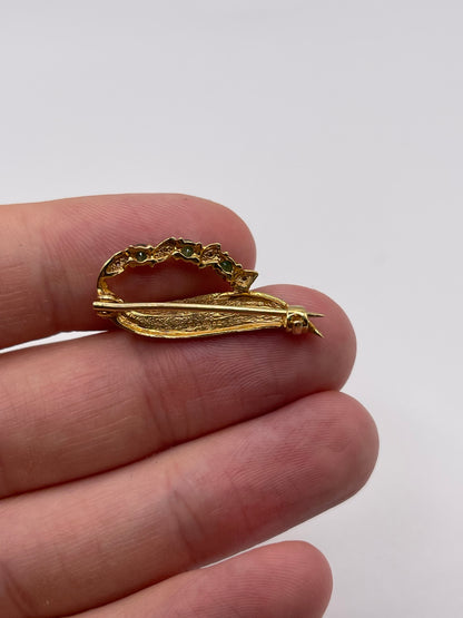 9ct gold emerald and diamond brooch