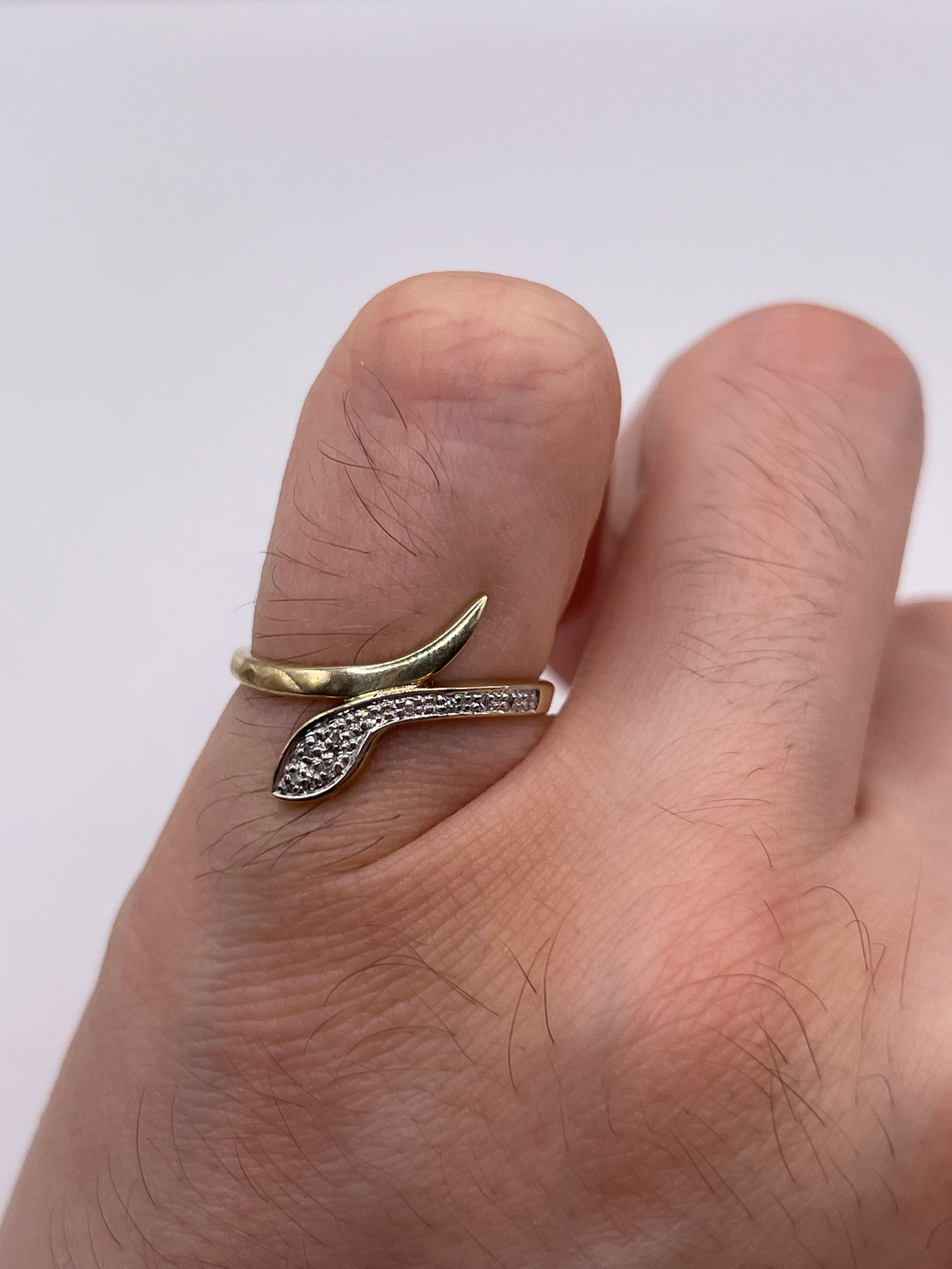 9ct gold diamond snake ring