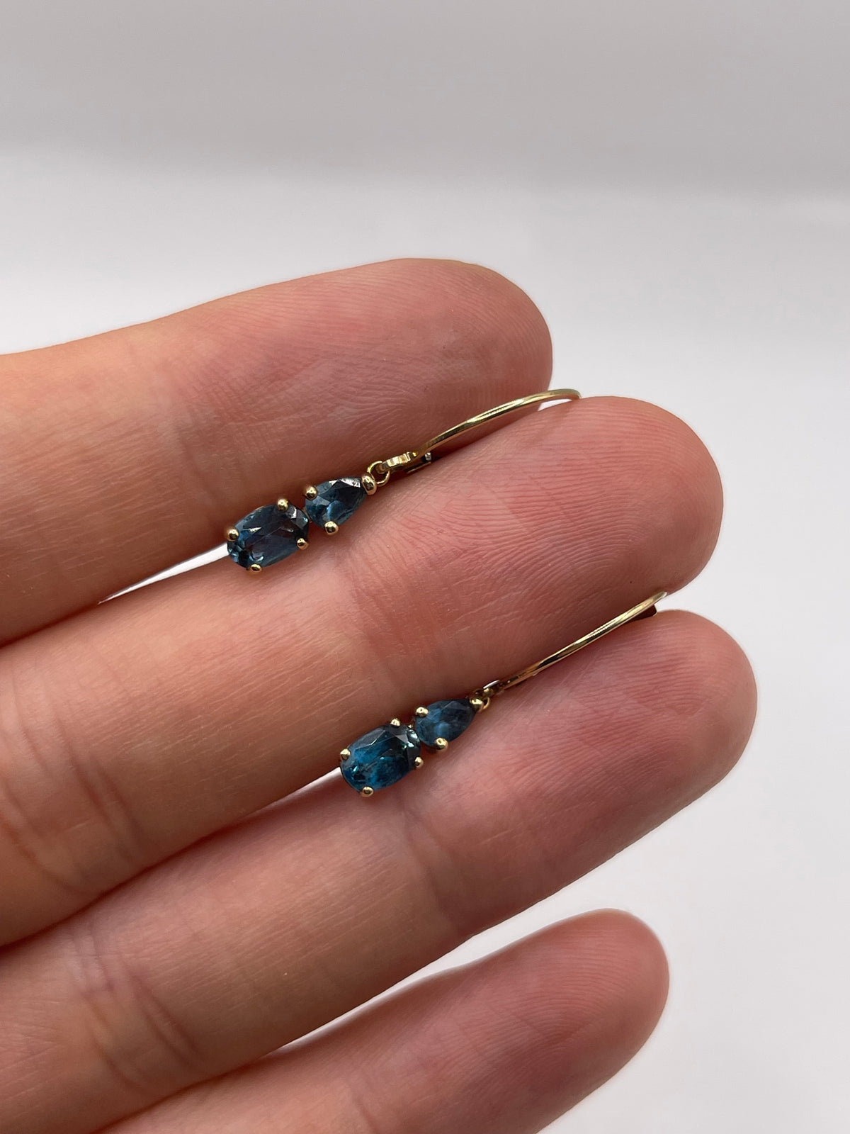 9ct gold topaz earrings