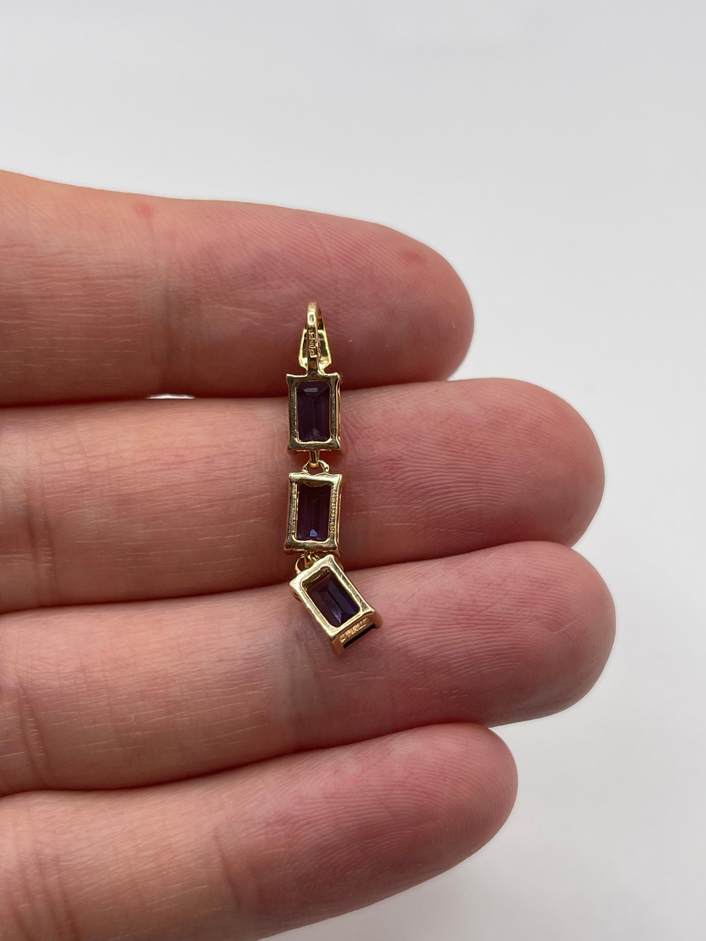 9ct gold iolite and diamond pendant