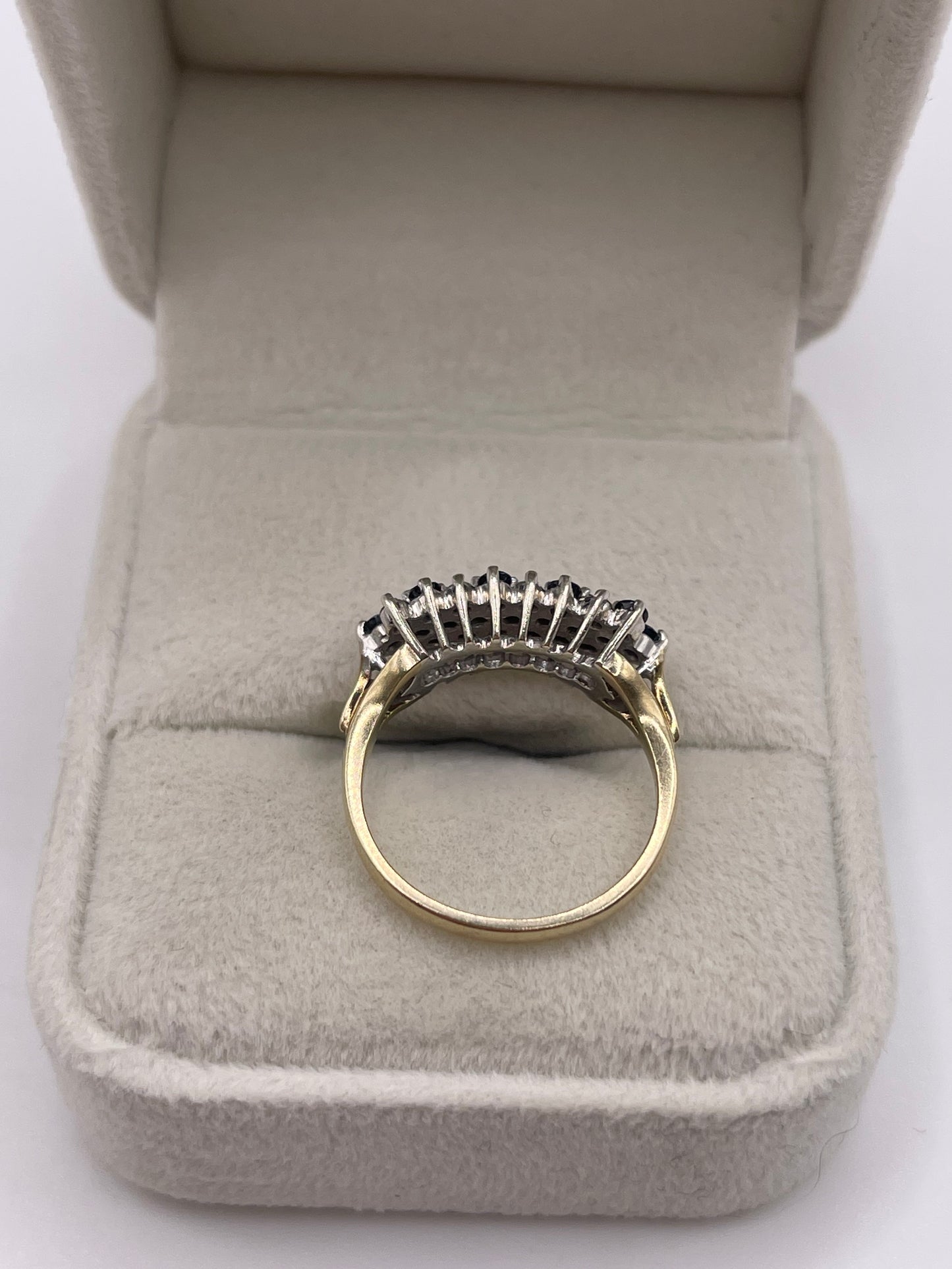 9ct gold sapphire and diamond ring