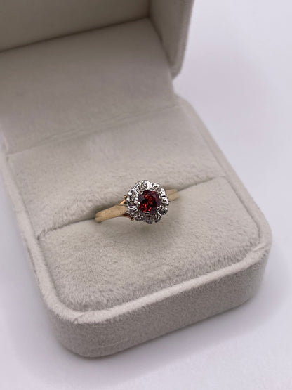 9ct gold garnet and diamond ring