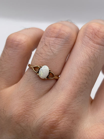 9ct gold opal ring