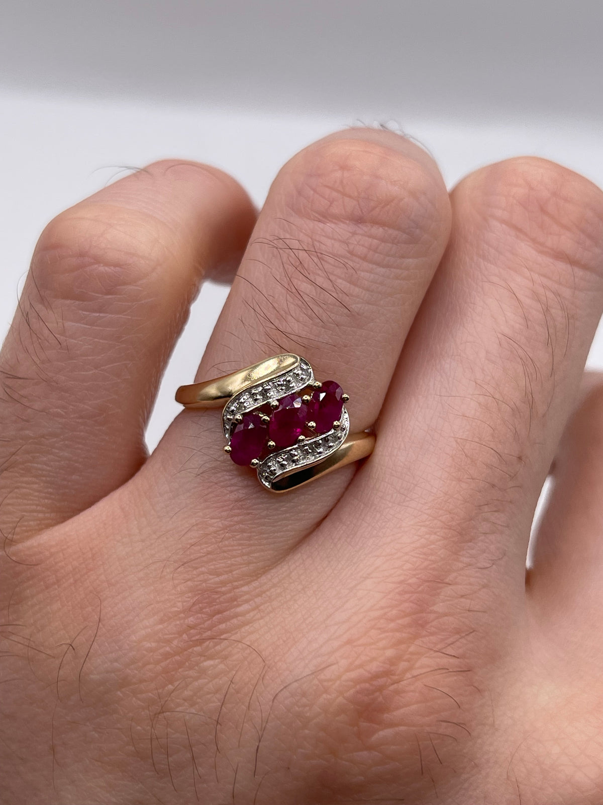 9ct gold ruby and diamond ring