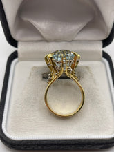 Load image into Gallery viewer, 18ct gold blue topaz ring
