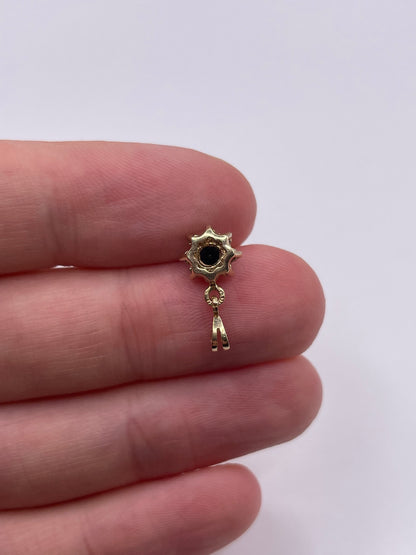 9ct gold sapphire and diamond pendant