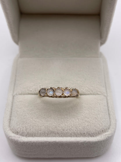 9ct gold moonstone ring