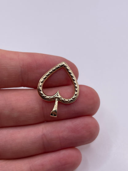 9ct gold diamond heart pendant