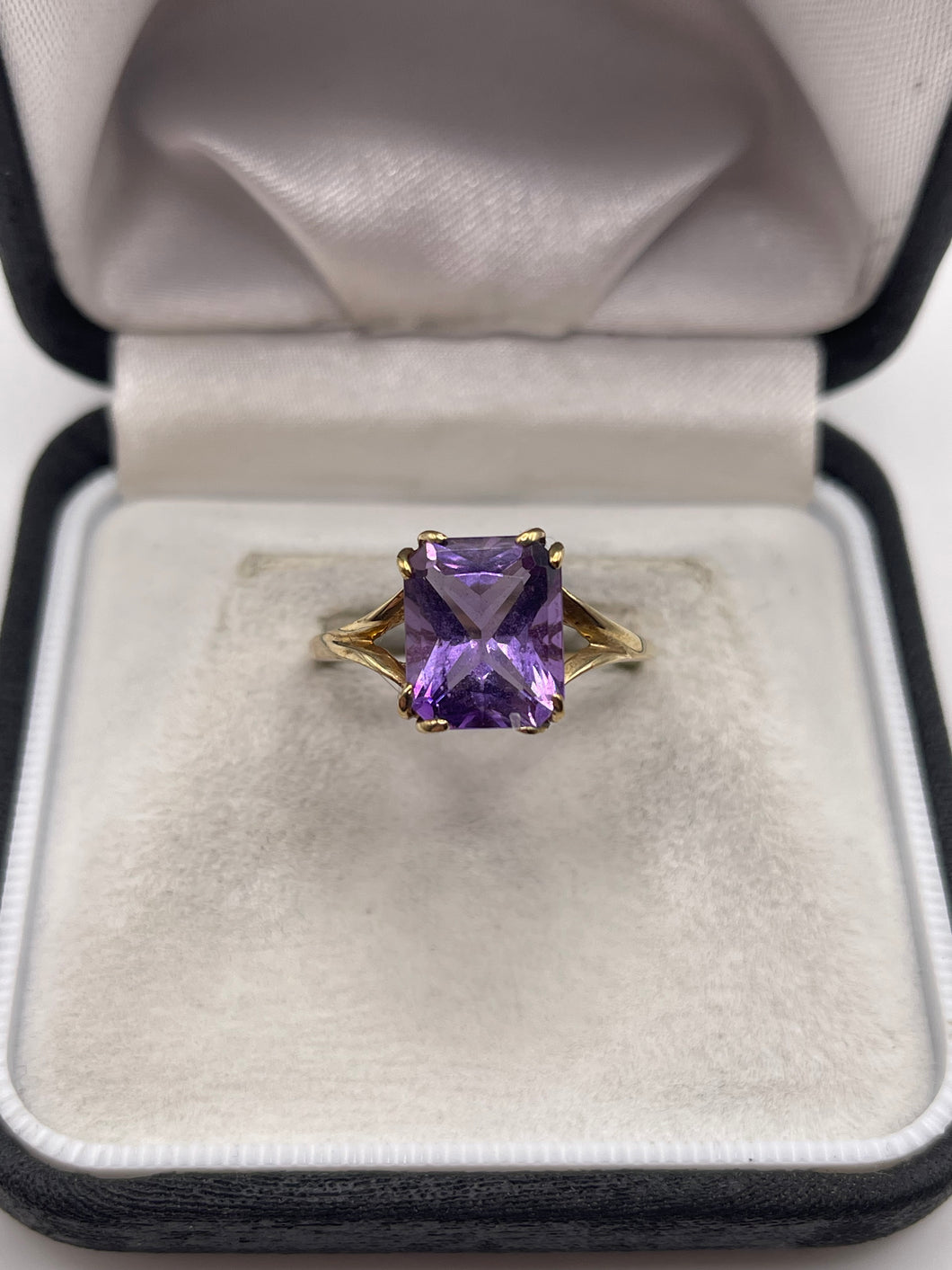 9ct gold amethyst ring