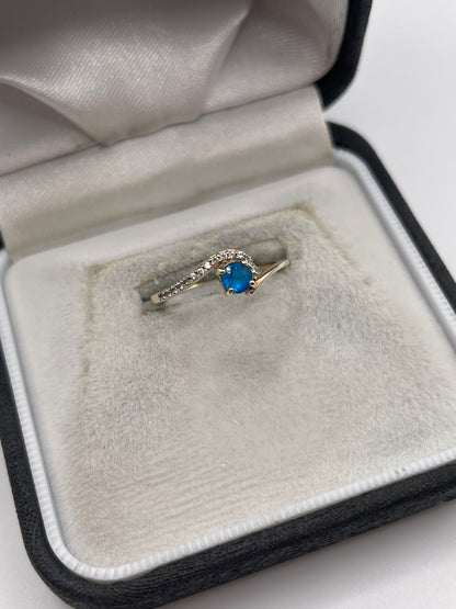 9ct gold apatite and zircon ring