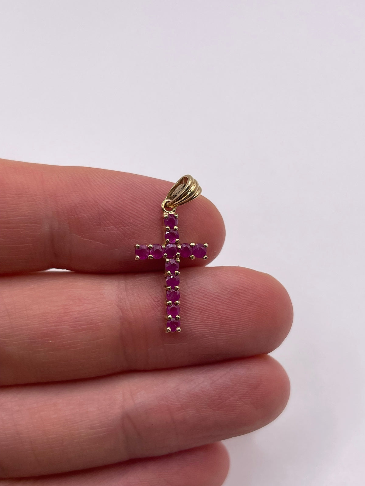 9ct gold ruby cross pendant