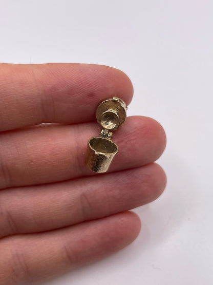 9ct gold champagne charm