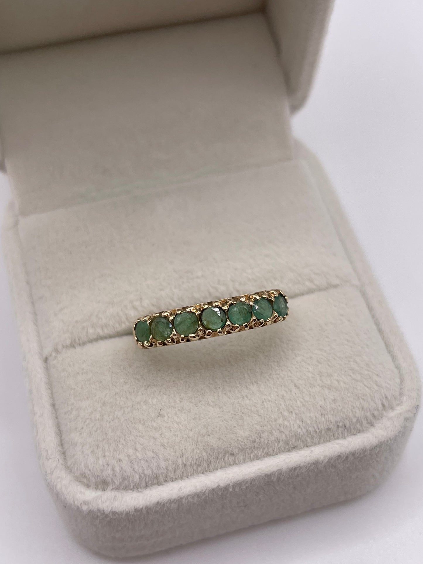 9ct gold emerald ring