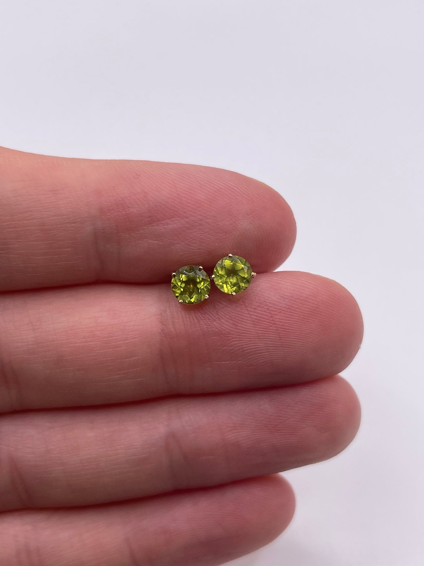 9ct gold peridot earrings