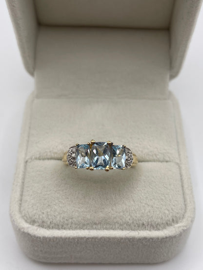 9ct gold topaz and diamond ring