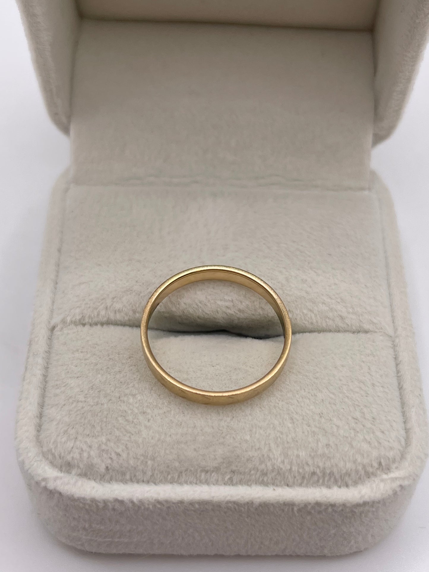 9ct gold band