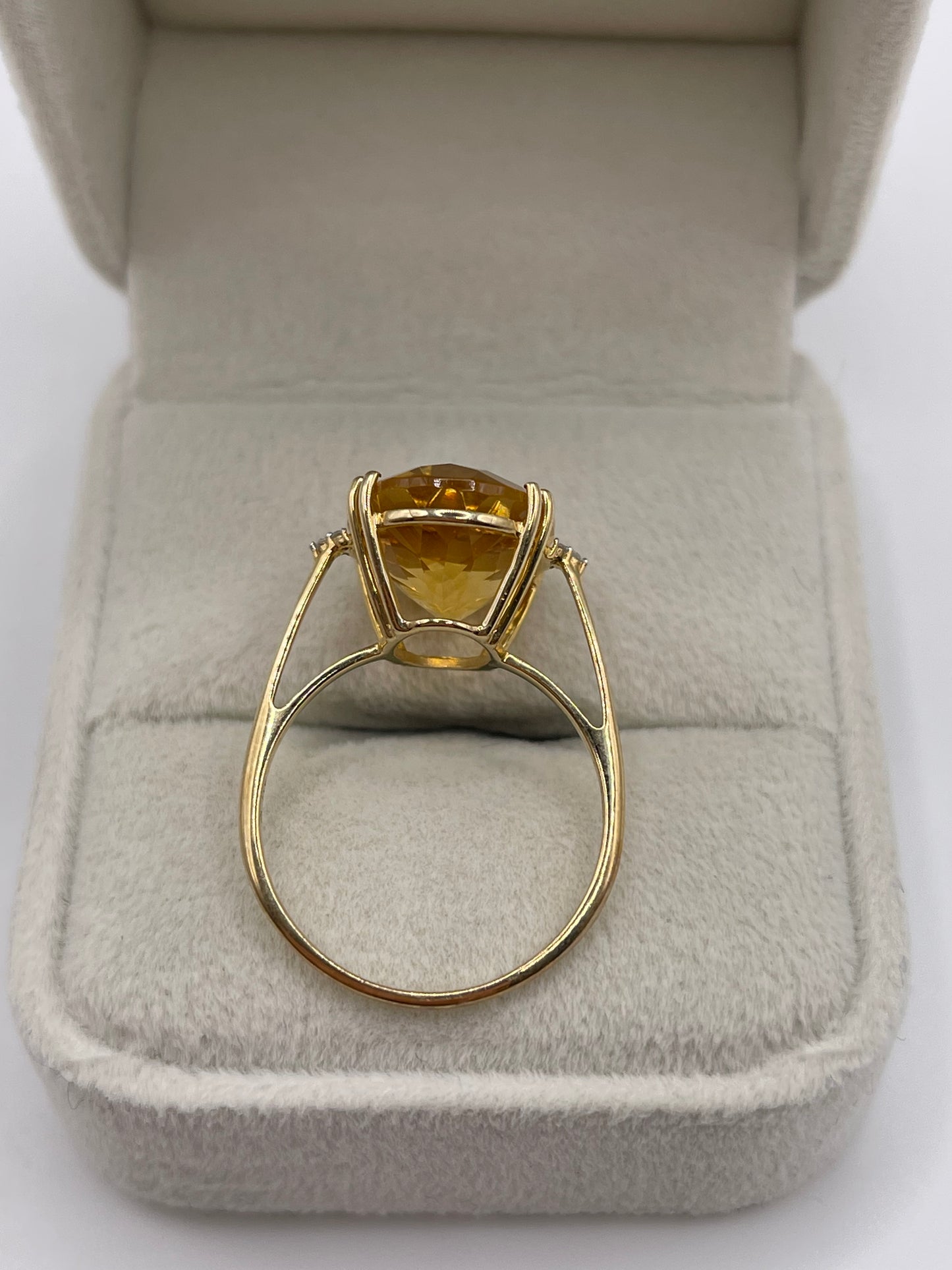 9ct gold citrine and diamond ring