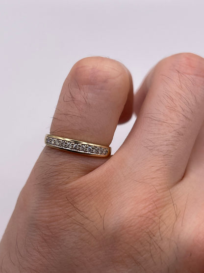 9ct gold diamond ring
