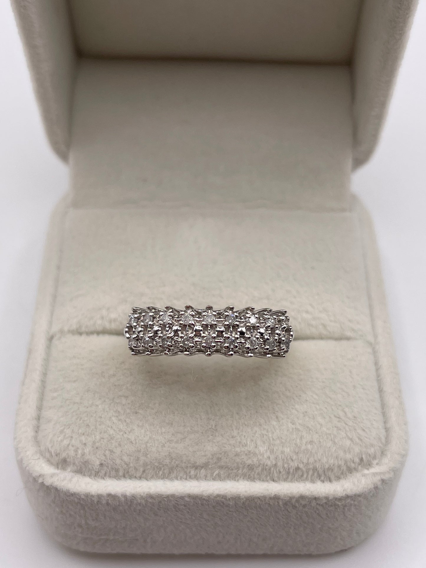 9ct gold diamond cluster ring