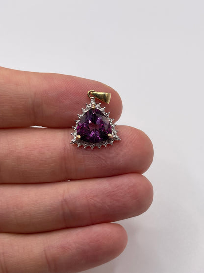 9ct gold topaz and diamond pendant