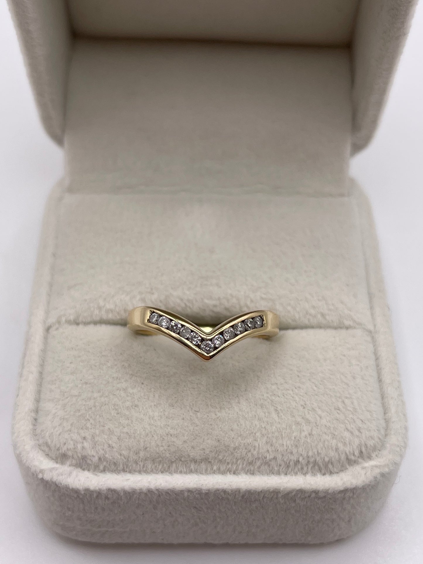 9ct gold diamond wishbone ring