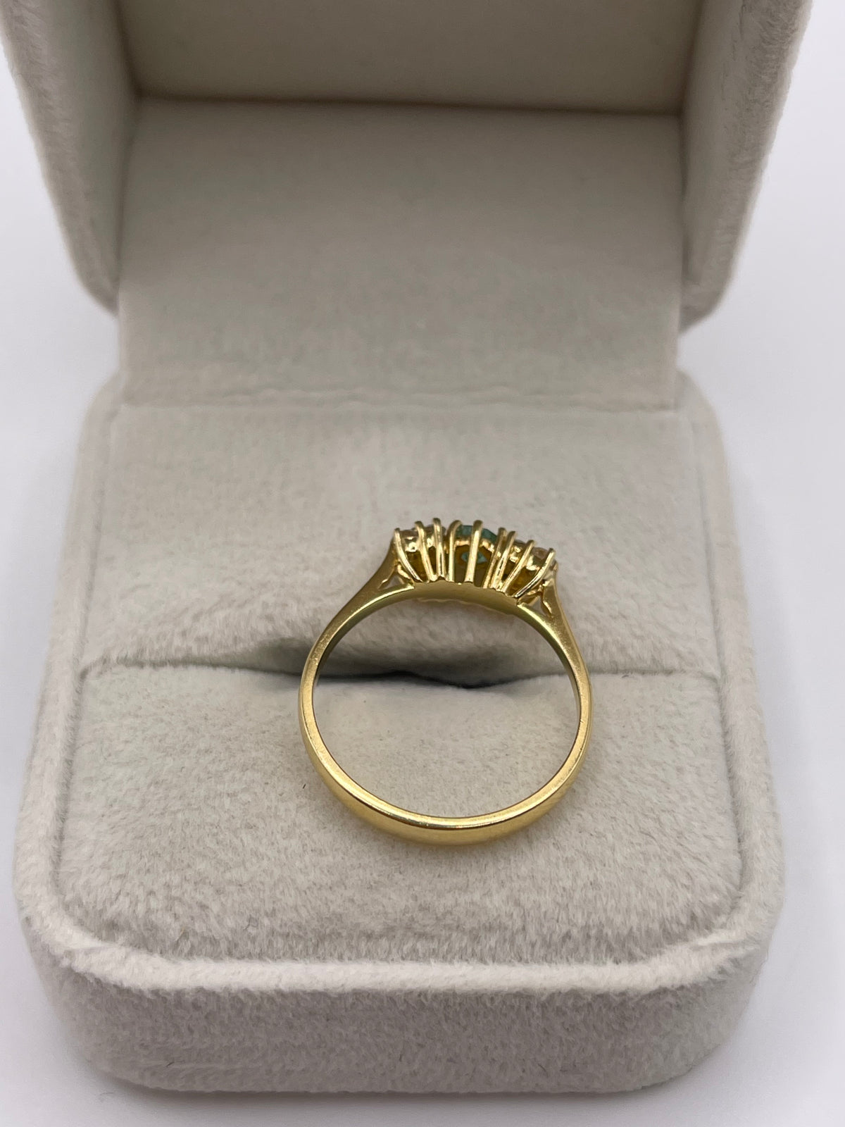 18ct gold emerald and diamond ring