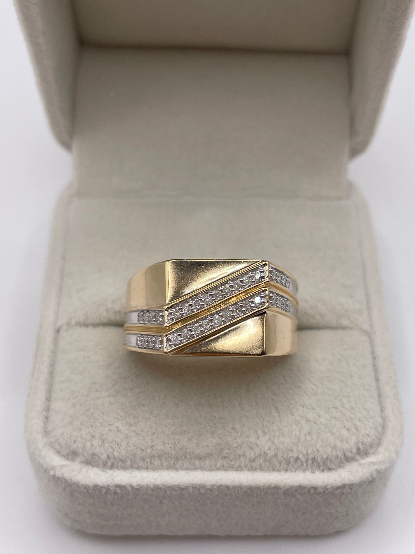 9ct gold diamond signet ring