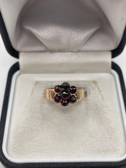 9ct rose gold garnet ring