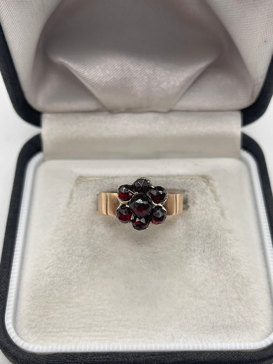9ct rose gold garnet ring