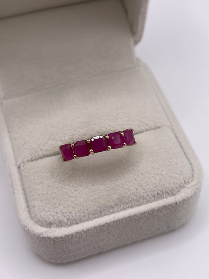 9ct gold ruby ring