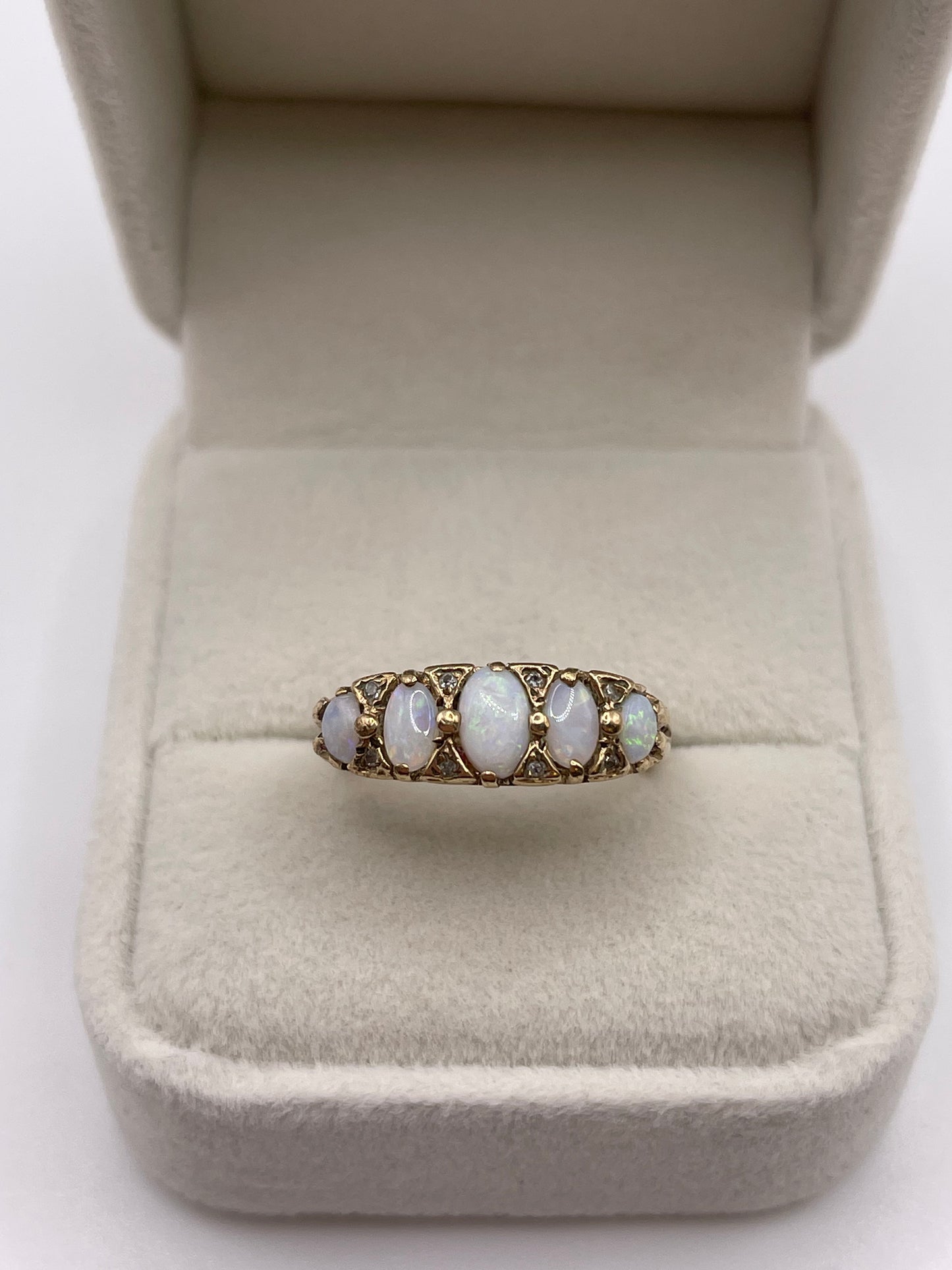 9ct gold opal and diamond ring