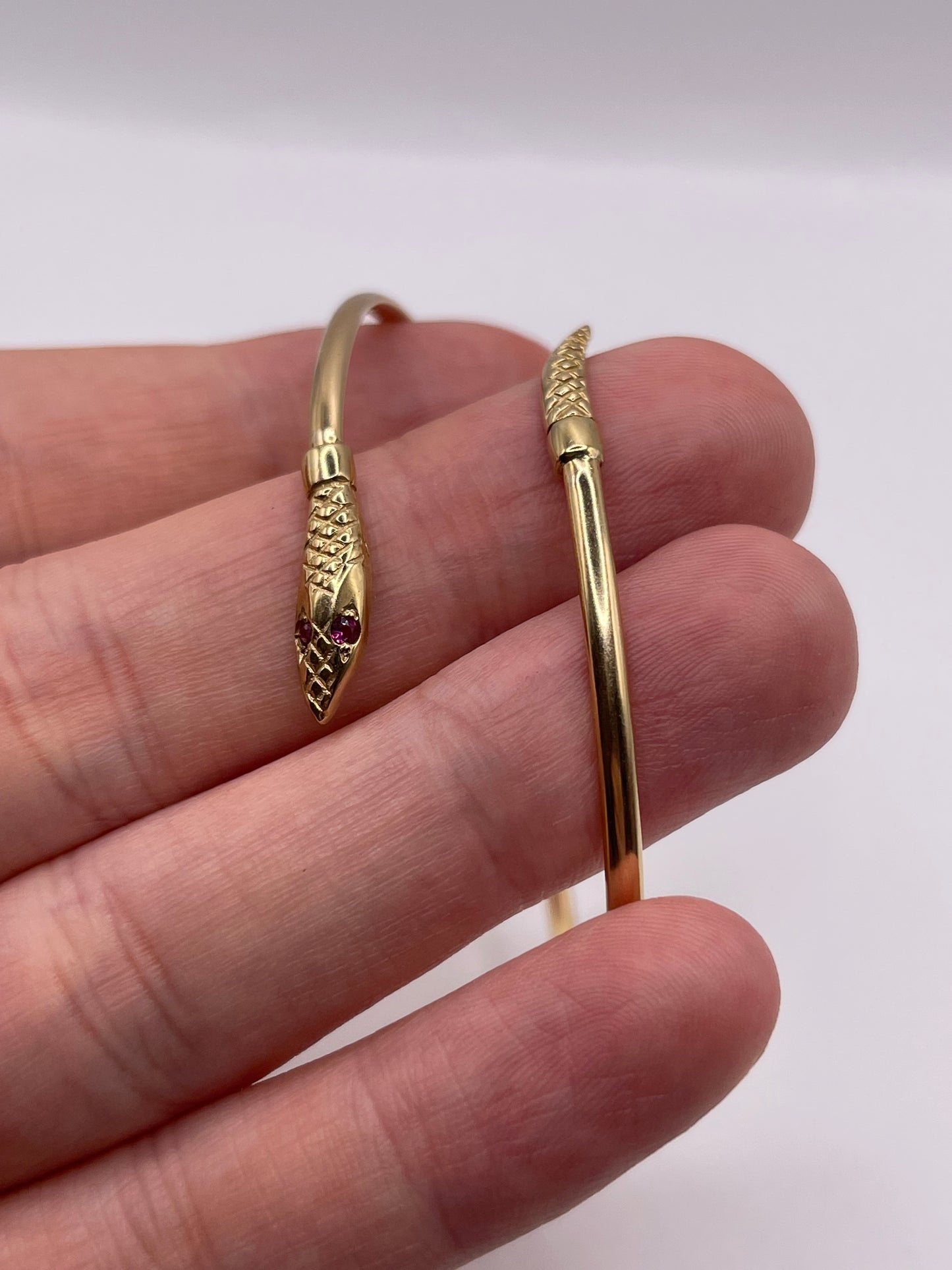 9ct gold ruby snake bangle