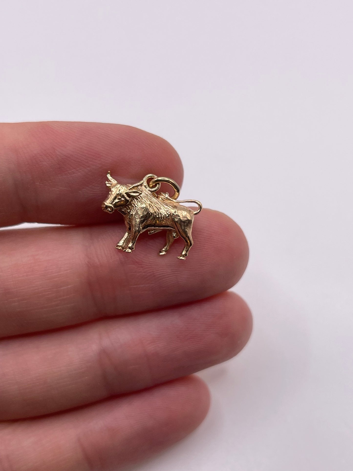 9ct gold bull charm