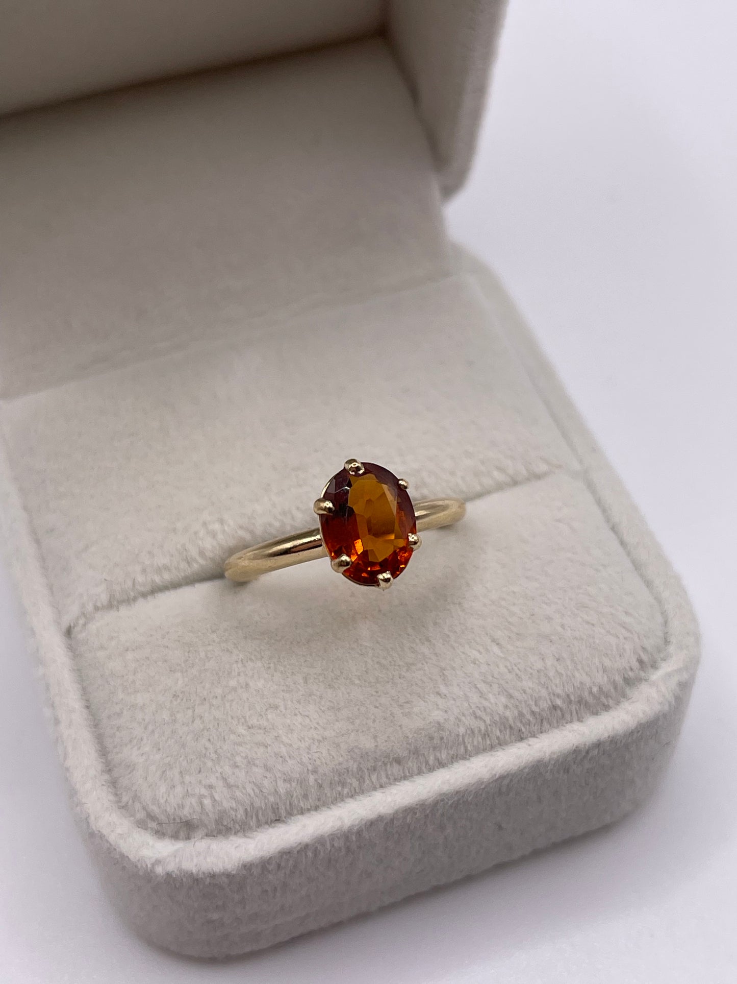9ct gold citrine ring