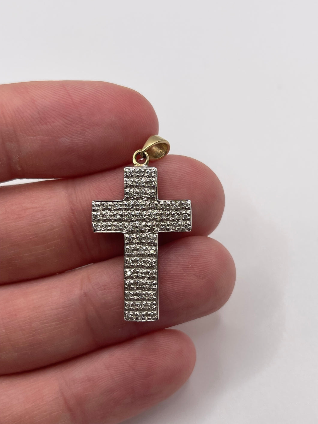 9ct gold diamond cross pendant