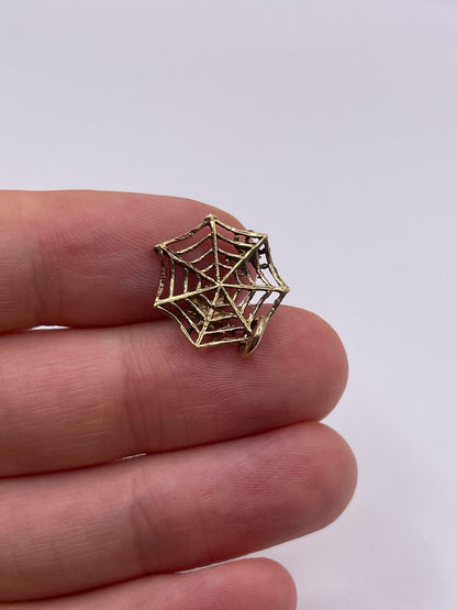 9ct gold spiders web charm