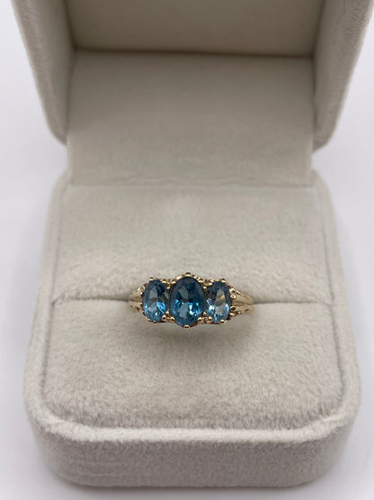 9ct gold topaz ring