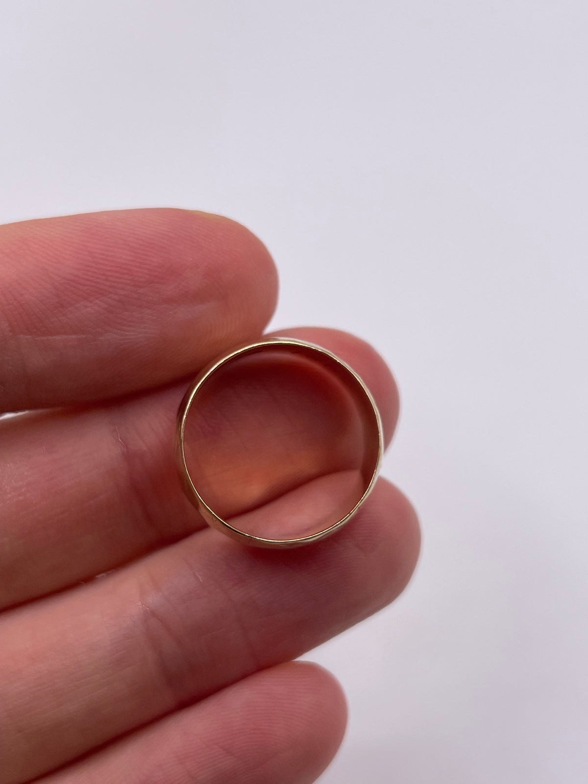 9ct gold band