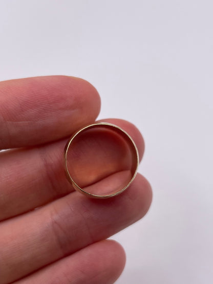 9ct gold band