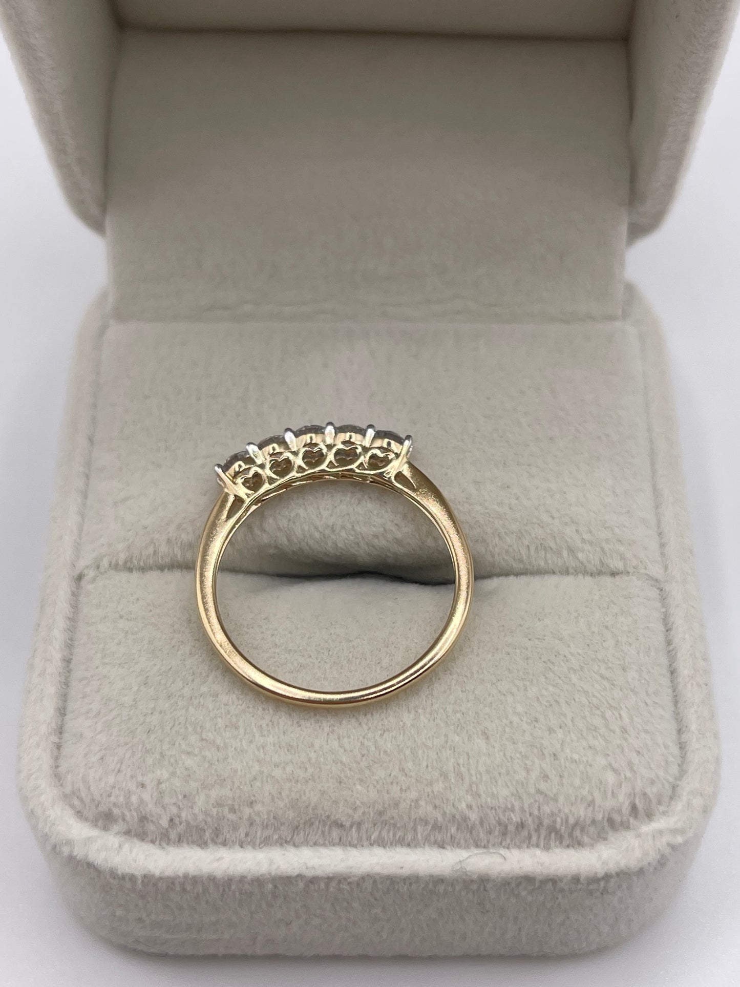9ct gold 50 point diamond ring