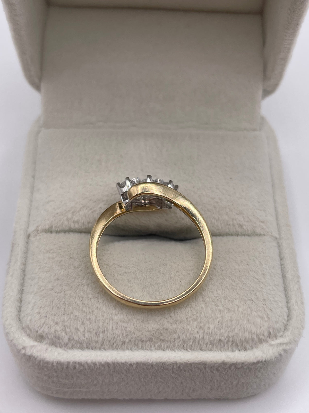 9ct gold 25 point diamond ring