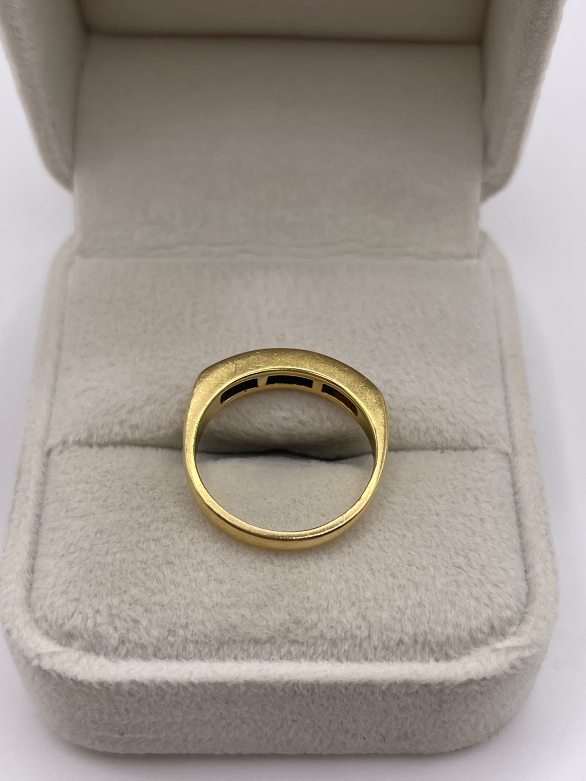 18ct gold 50 point diamond ring