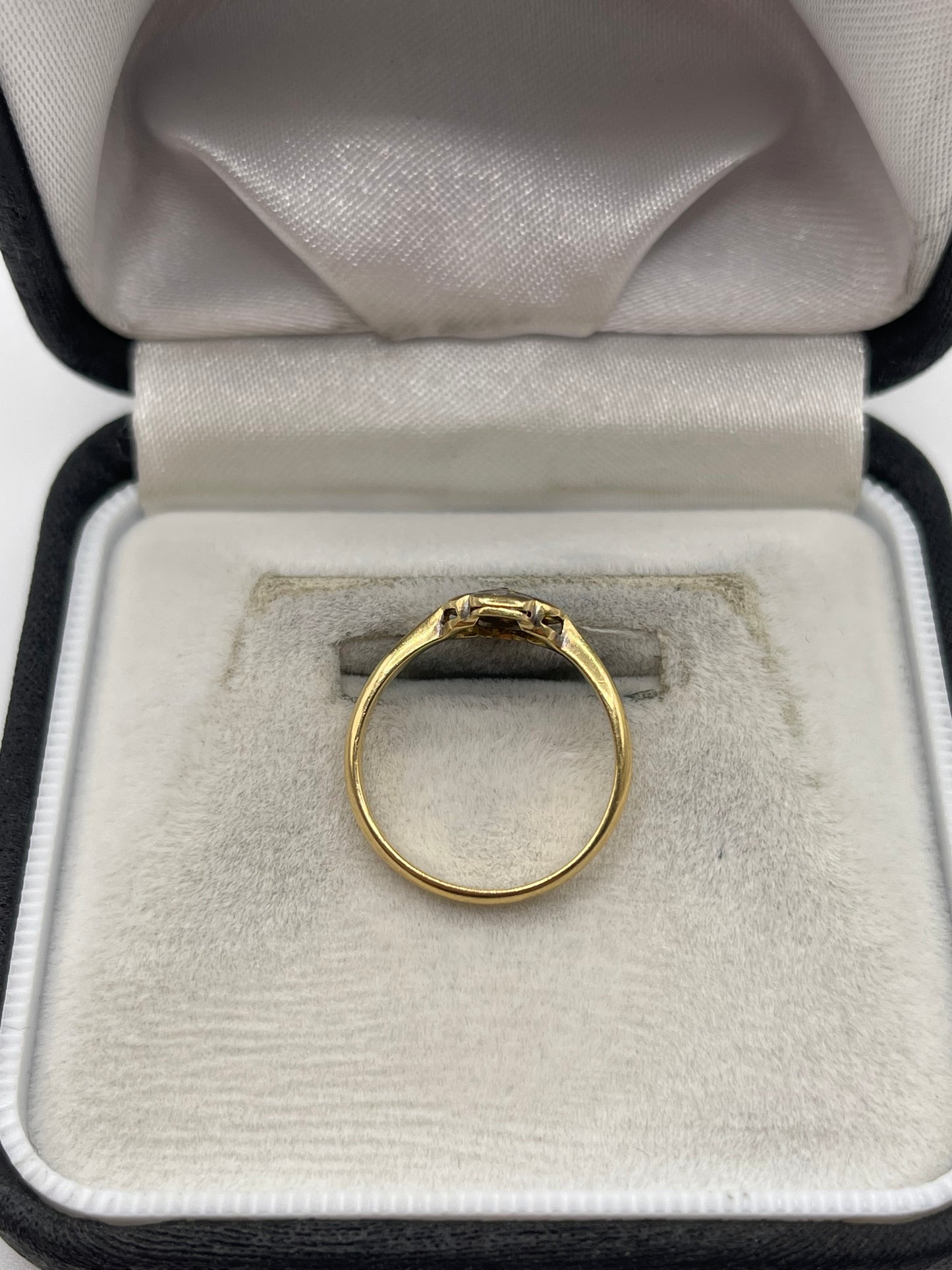 18ct gold platinum diamond ring