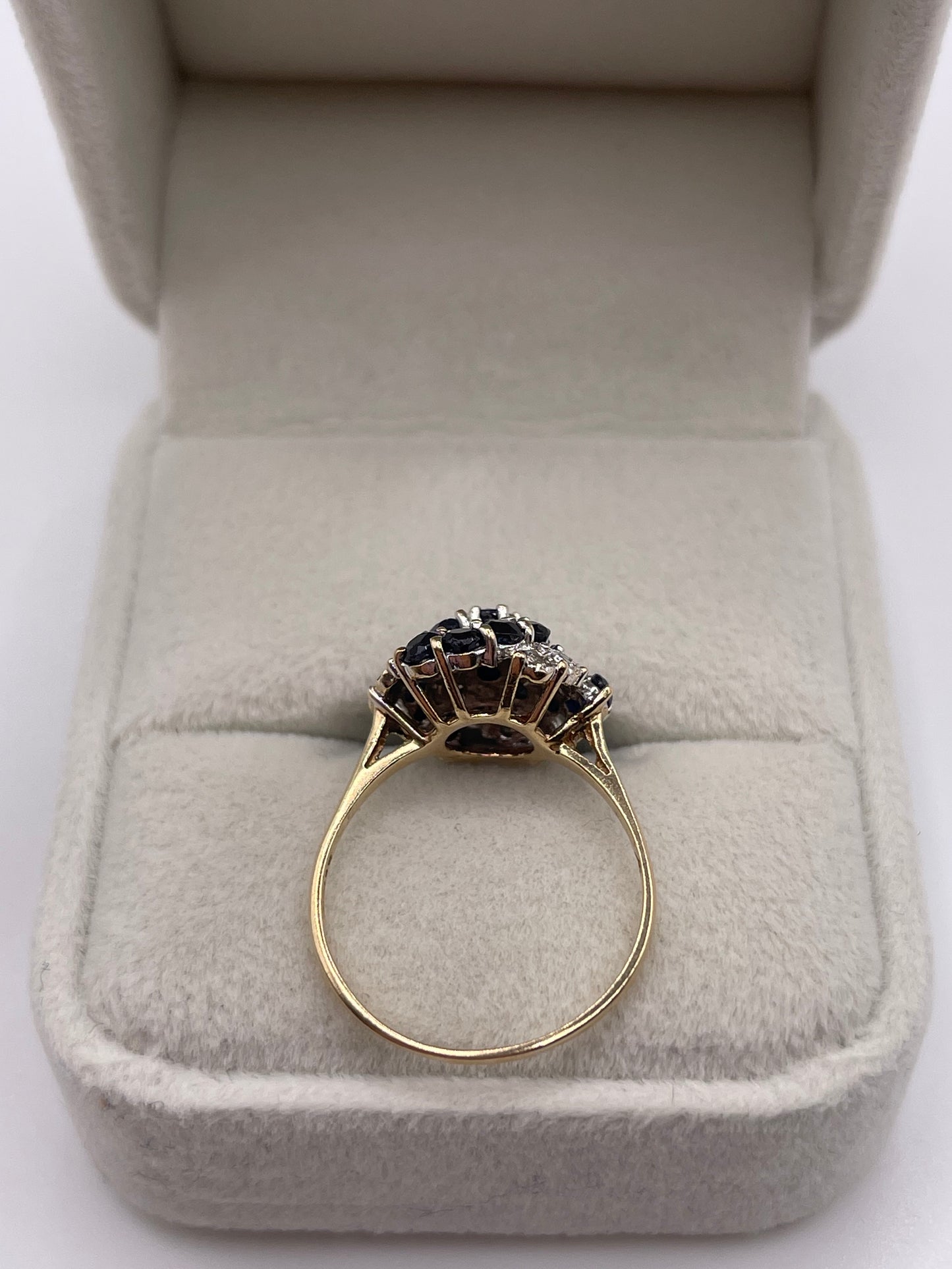 9ct gold sapphire and diamond clusyer ring