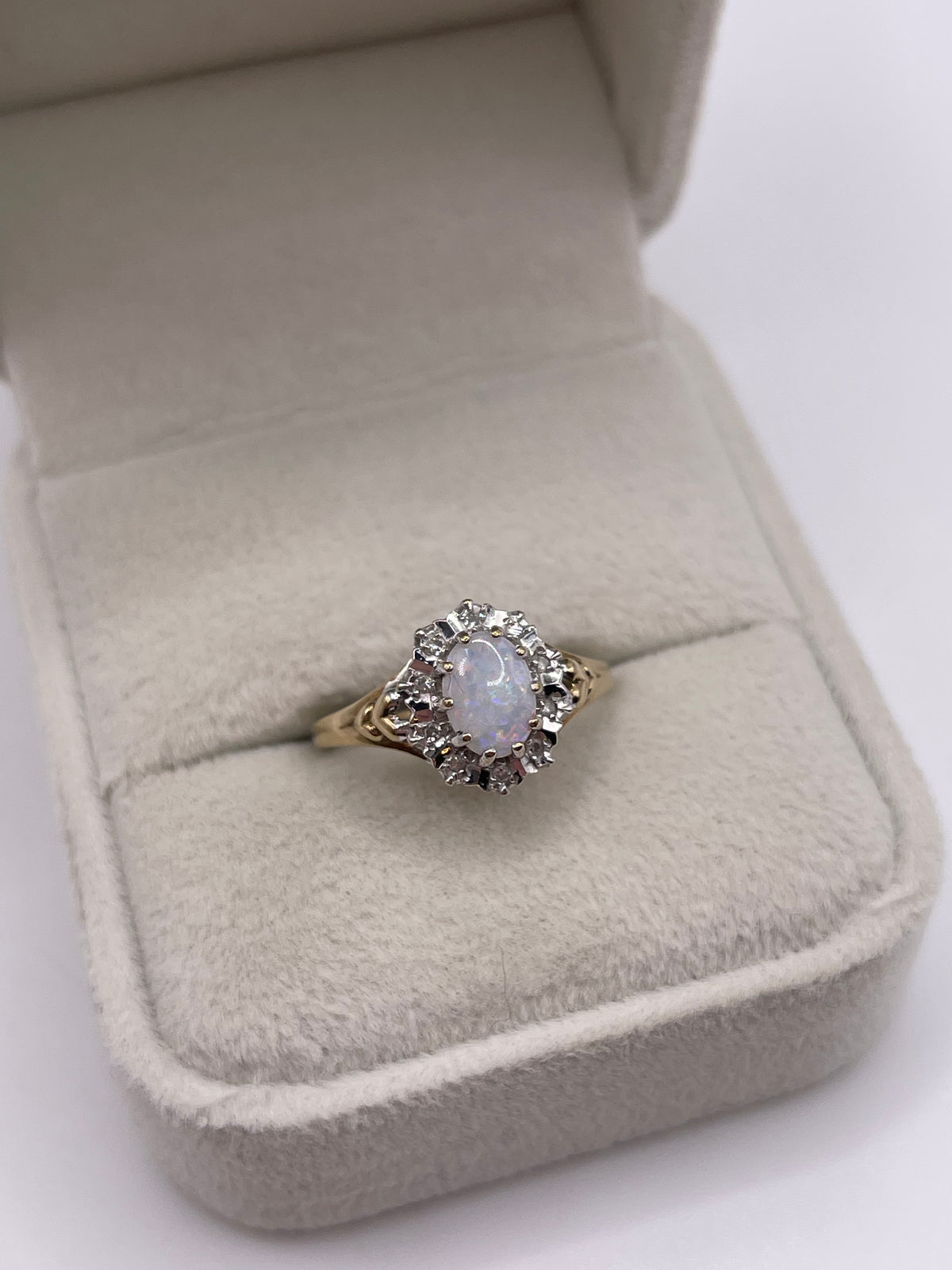 9ct gold opal and diamond ring