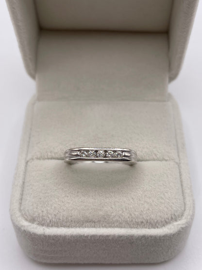 9ct white gold diamond ring
