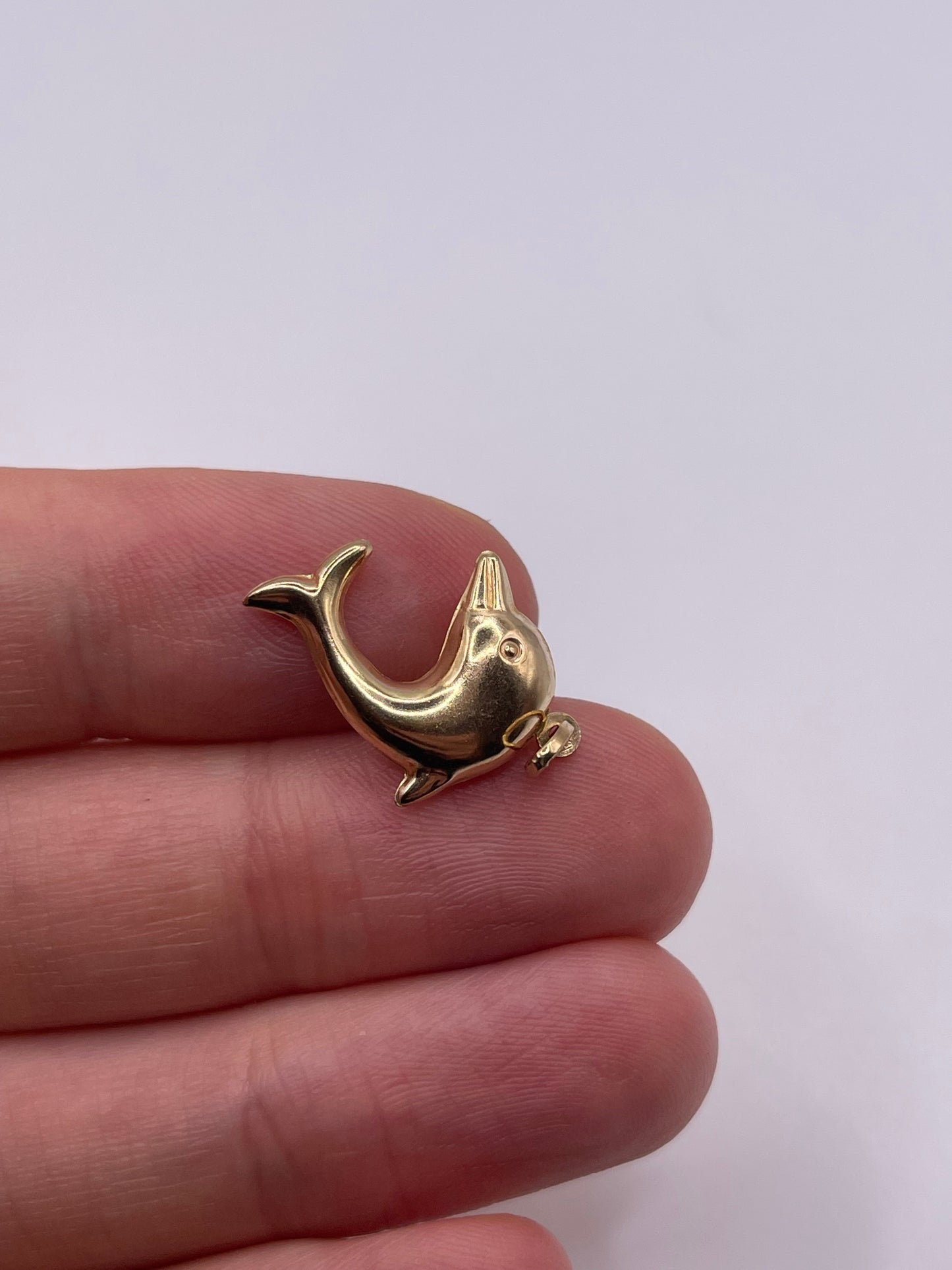 9ct gold dolphin charm