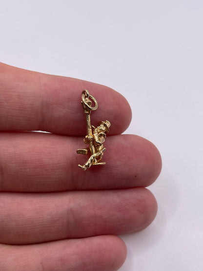 9ct gold drunken man charm