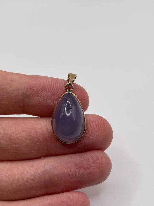 9ct gold chalcedony pendant