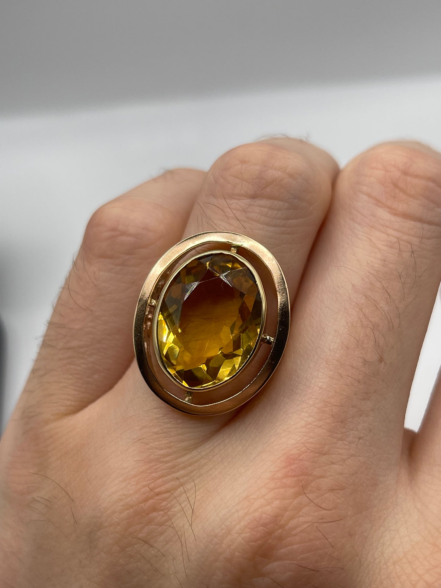 9ct gold citrine ring